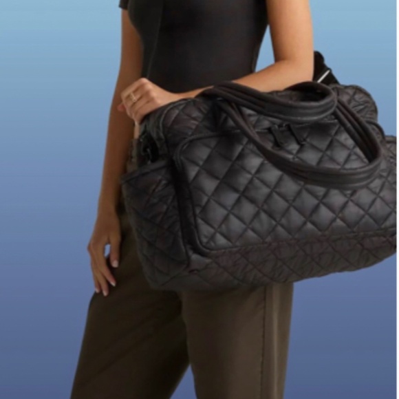 Samantha Brown carry-on Tote with Travel Sleeve - Picture 14 of 15